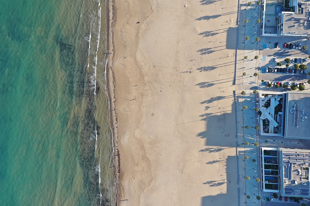beach, sand, aerial-4816249.jpg